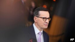 Матеуш Моравецький припускає, що «вагнерівці» перевдягнуться у форму білоруських прикордонників і допоможуть мігрантам нелегально потрапити на територію Євросоюзу