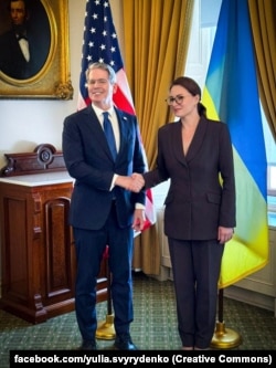 Міністерка фінансів Юлія Свириденко та міністр фінансів США Скотт Бессент у Вашингтоні, травень 2025 року