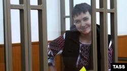 Надежда Савченко на заседании суда 26 октября 2015 года