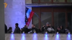 Повторный захват Донецкой областной администрации активистами "Народного ополчения" Повторный захват Донецкой областной администрации активистами "Народного ополчения"