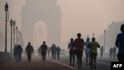 Індію визнали країною з найбільшим числом передчасних смертей, спричинених забрудненням – 2,5 мільйона у 2015 році (на фото Делі, листопад 2015 року)