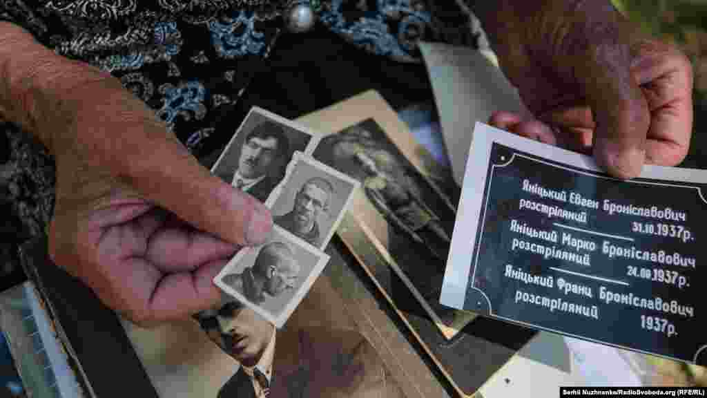 Сім’ї повідомили  про «10 років без права переписки», тільки в 1953  році сімї повідомили що він був розстріляний.В Биковні також розстріляли 2 його братів