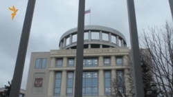 Пикет у здания Мосгорсуда, где судят Удальцова и Развозжаева Пикет у здания Мосгорсуда, где судят Удальцова и Развозжаева