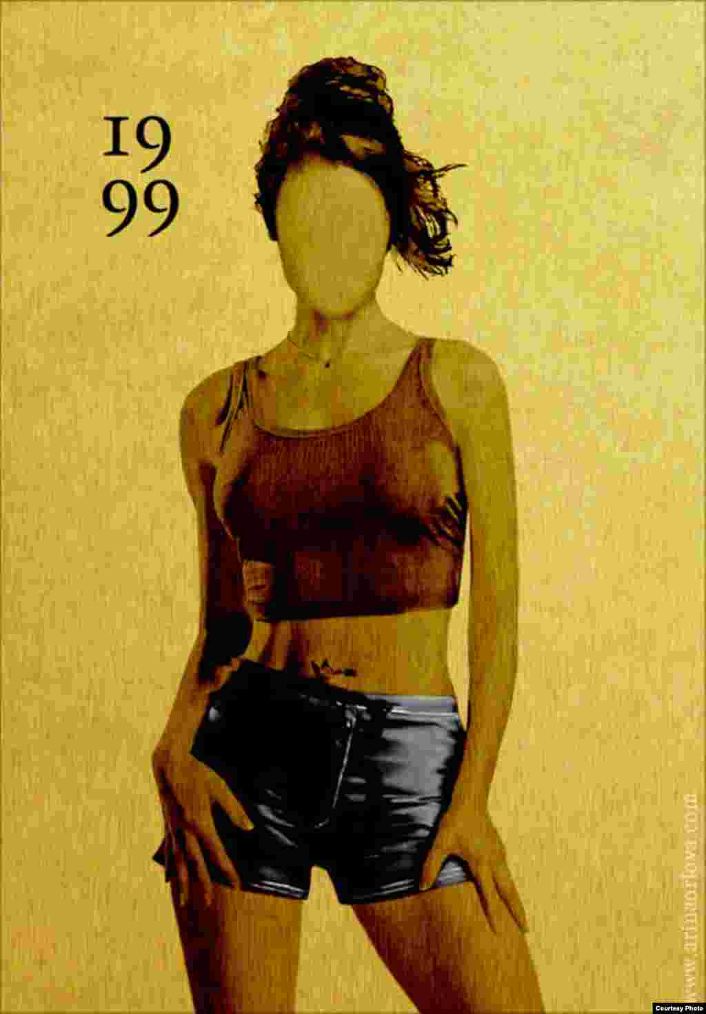 "И целого мира мало" для 007 и ученого-ядерщика Крисмас Джонс (актриса Дениз Ричардс).