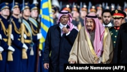 Король Саудовской Аравии Сальман бен Абдель Азиз Аль Сауд прибыл в Россию