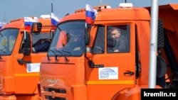 Володимир Путін узяв участь у відкритті руху автодорожньою частиною Кримського мосту