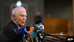 «У нас є політична домовленість щодо завершення роботи на основі пропозиції, яку ми внесли в грудні», – сказав Жозеп Боррель