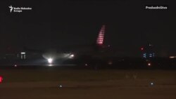Avion sa lekarima i pomoći iz Kine sleteo u Beograd Avion sa lekarima i pomoći iz Kine sleteo u Beograd