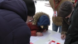 Собрание в поддержку Навального в Красноярске Собрание в поддержку Навального в Красноярске