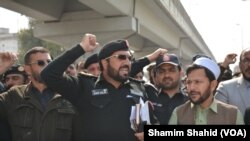 خاصه دار ځواکونه له ډېره وخت بیا بیا پر احتجاج ول