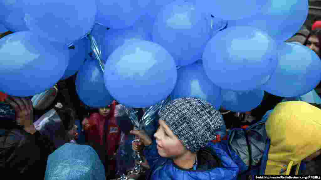 Синій колір – символічний 