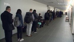 Проміжні вибори у США: як американці у чергах стояли – відео