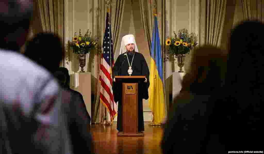 Предстоятель ПЦУ митрополит Київський і всієї України Епіфаній під час зустрічі з українською громадою в Нью-Йорку, 18 жовтня 2019 року
