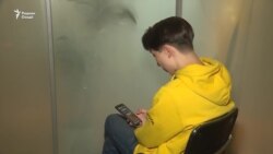 Дар телефонҳои мобилии фаъолони қазоқ замимаи ҷосусӣ ёфт шуд Дар телефонҳои мобилии фаъолони қазоқ замимаи ҷосусӣ ёфт шуд