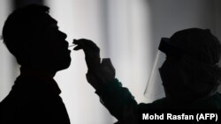 За даними поліції, від початку карантинних заходів там перевірили 591 повідомлення щодо вчинення онлайн-шахрайств, пов’язаних із пандемією коронавірусу