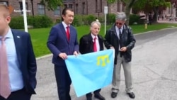 Джемилев: Мы не видим военных путей освобождения Крыма (видео) Джемилев: Мы не видим военных путей освобождения Крыма (видео)