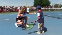 Мені пропонували великі гроші, аби грати за інші країни – тенісистка Світоліна (відео) Мені пропонували великі гроші, аби грати за інші країни – тенісистка Світоліна (відео)