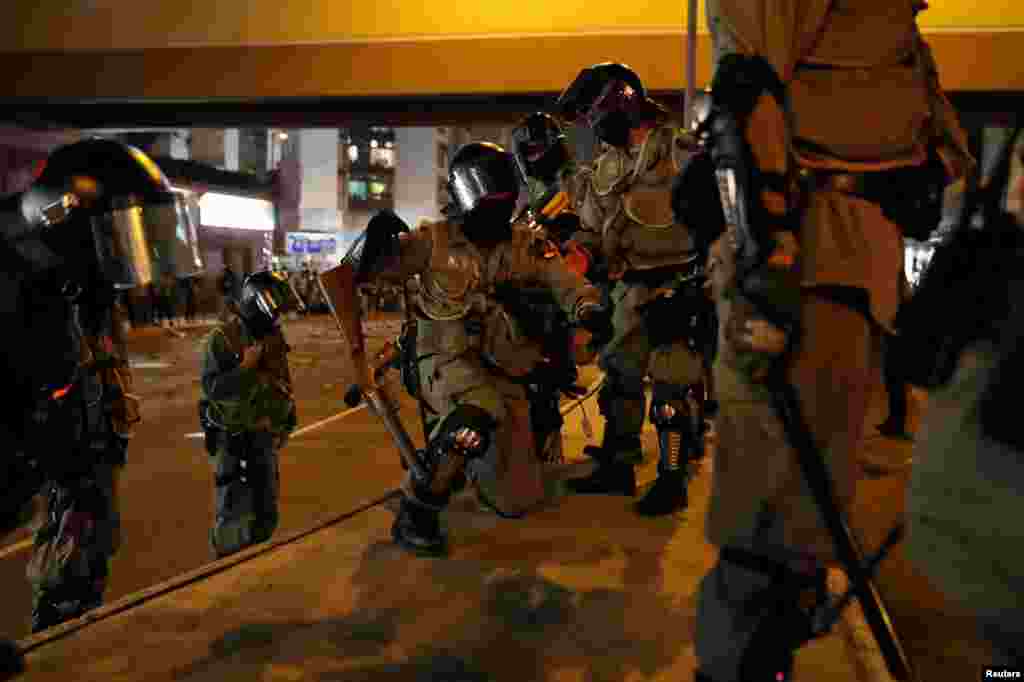 Зараз Гонконг – напів автономний «спеціальний адміністративний регіон»