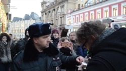 В Москве задержали участников акции в поддержку Telegram В Москве задержали участников акции в поддержку Telegram