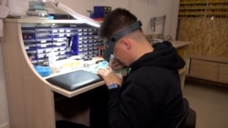 'Dok su se druga djeca igrala, ja sam učio zanat': Najmlađi sajdžija u Gračanici 'Dok su se druga djeca igrala, ja sam učio zanat': Najmlađi sajdžija u Gračanici