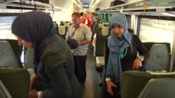 У потязі з мігрантами на шляху до Німеччини У потязі з мігрантами на шляху до Німеччини