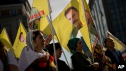 Акция протеста курдов с портретами Оджалана