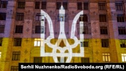 Підсвічення будівлі КМДА. Київ, 16 лютого