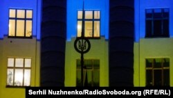 Раніше 4 вересня голова фракції «Слуга народу» Давид Арахамія повідомив, що на засіданні фракції за участі президента Володимира Зеленського погодили кадрові зміни в уряді