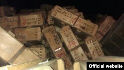 Боєприпаси, вилучені з «КамАЗу» (фото Держприкордонслужби)