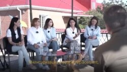 Зеленский: Россия будет превращать крымчан в обслуживающий персонал (видео) Зеленский: Россия будет превращать крымчан в обслуживающий персонал (видео)