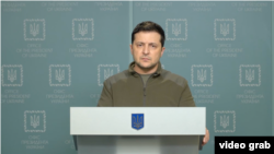 Зеленський закликав Путіна «сісти за стіл переговорів, щоб зупинити загибель людей»