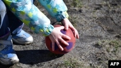 295 батьків уже звернулися до Міністерства юстиції, щоб повернути своїх дітей з-за кордону