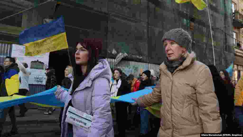 Учасниками Маршу єдності були представники міської влади, переселенці з Білорусі та Криму, майданівці та львів’яни