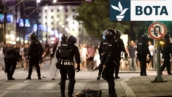 Përleshje në protestat antiqeveritare në Serbi
 Përleshje në protestat antiqeveritare në Serbi