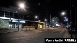 Порожні вулиці столиці Сербії Белграда під час комендантської години, березень 2020 року