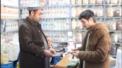 With Their Economy Close To Collapse, Some Afghans Switch To Iranian Currency With Their Economy Close To Collapse, Some Afghans Switch To Iranian Currency