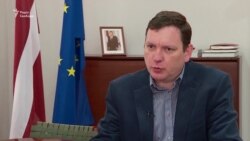 Посол Латвії за два роки заговорив українською на знак поваги до України – відео Посол Латвії за два роки заговорив українською на знак поваги до України – відео