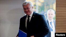 Голова МЗС уточнив, що угода про копалини зараз аналізується на відповідність законодавству України