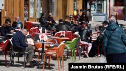 Radno vrijeme produžava se do 22.30, a policijski sat ostaje na snazi (na fotografiji Baščaršija, april 2021)