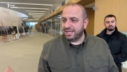 Рустем Умеров Умєров про пропозиції обміняти окуповані території на вступ до НАТО (відео) Рустем Умеров Умєров про пропозиції обміняти окуповані території на вступ до НАТО (відео)