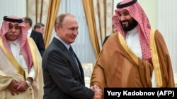 Владимир Путин и саудовский кронпринц Мохаммед ибн Салман