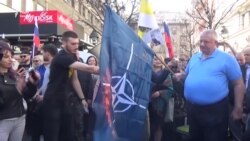 У Сербії ультраправі націоналісти виступили проти НАТО й закликали Росію У Сербії ультраправі націоналісти виступили проти НАТО й закликали Росію