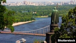 Завтра митрополит ПЦУ Епіфаній проведе молебень біля пам’ятника князю Володимиру