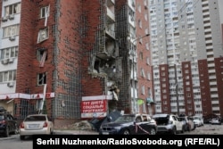 Наслідки атаки РФ. Житловий квартал. Оболонський район, Київ, 10 червня 2025 року