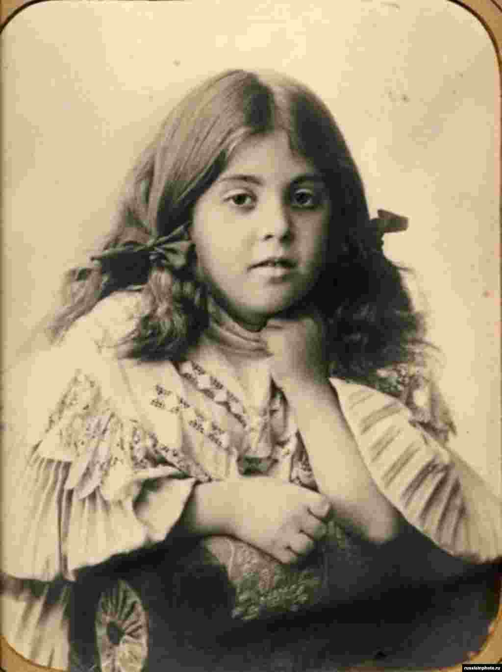 Портрет девочки, г. Москва, 1890 год 