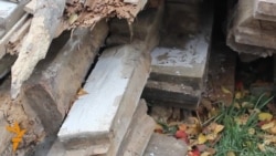 Чумацька хата: реконструкція через руйнацію? Чумацька хата: реконструкція через руйнацію?