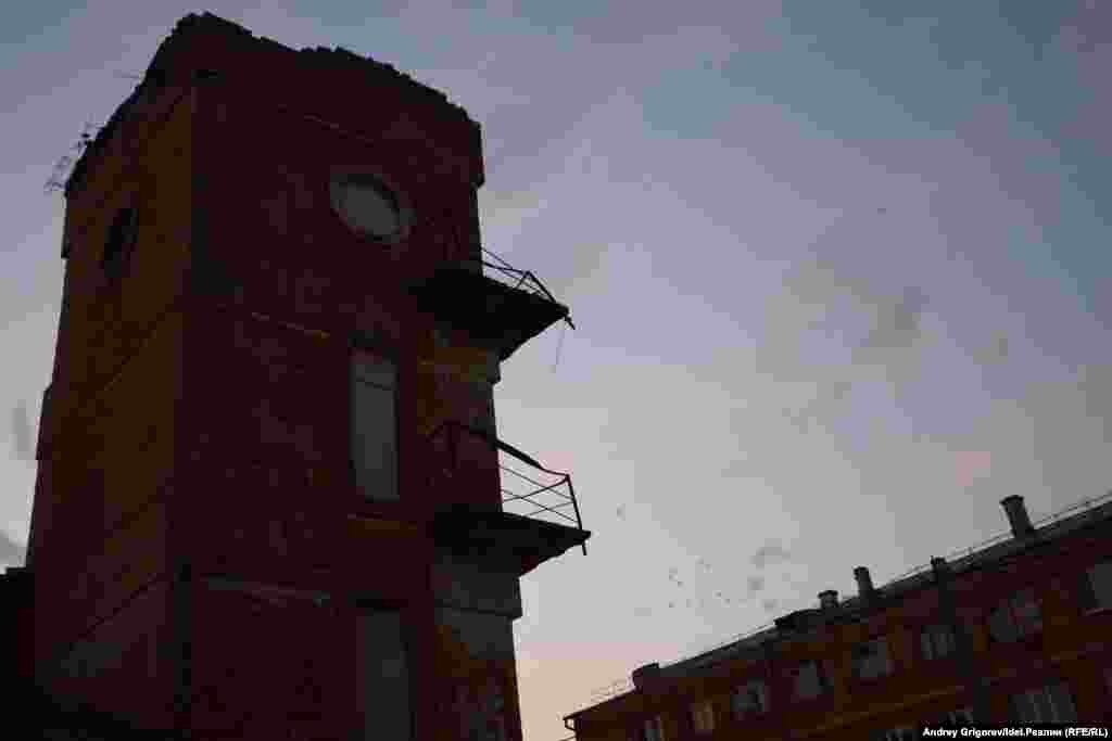 Скандал утих. О дальнейшей судьбе каланчи говорят с тех пор всё реже и реже. 