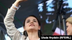 Світлана Тихановська на мітингу в Мінську