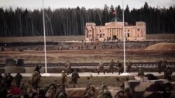 "Все ждали приезда фюрера" "Все ждали приезда фюрера"