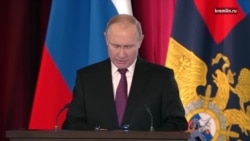 Путин о вовлечении детей в политику Путин о вовлечении детей в политику